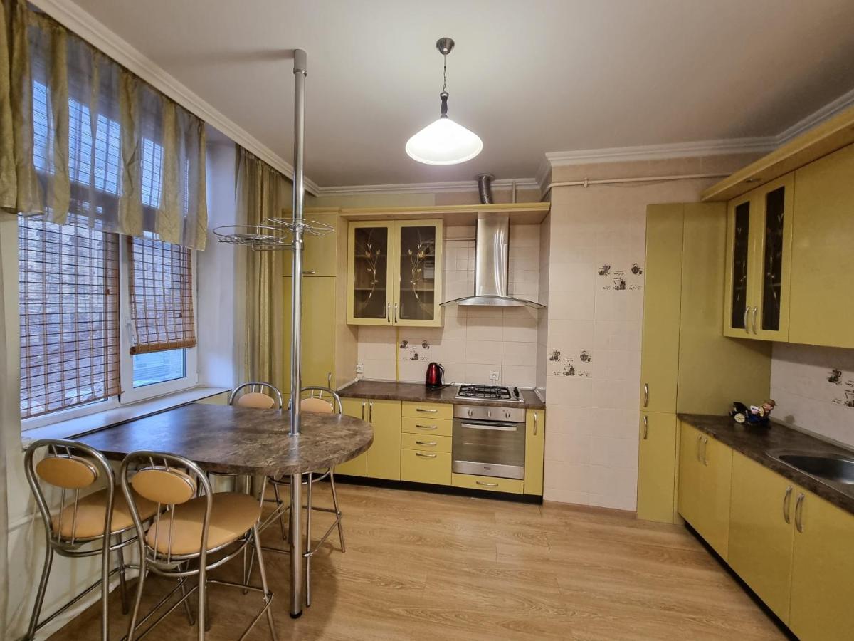 Stefan Cel Mare Boulevard Ultracentral Apartments In The Center تشيسيناو المظهر الخارجي الصورة