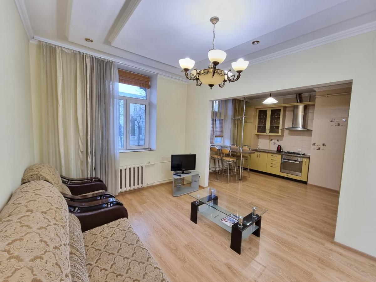 Stefan Cel Mare Boulevard Ultracentral Apartments In The Center تشيسيناو المظهر الخارجي الصورة